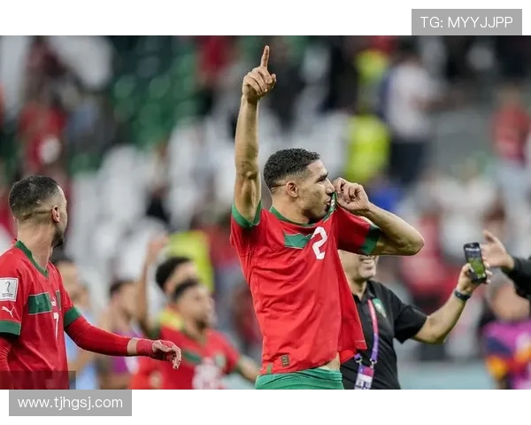 阿什拉夫请假四天回归看国家德比助威母队重聚昔日好基友