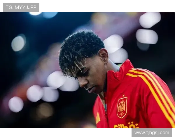 马卡：亚马尔不会因国家德比批评而改变 巴萨全队支持他成为核心